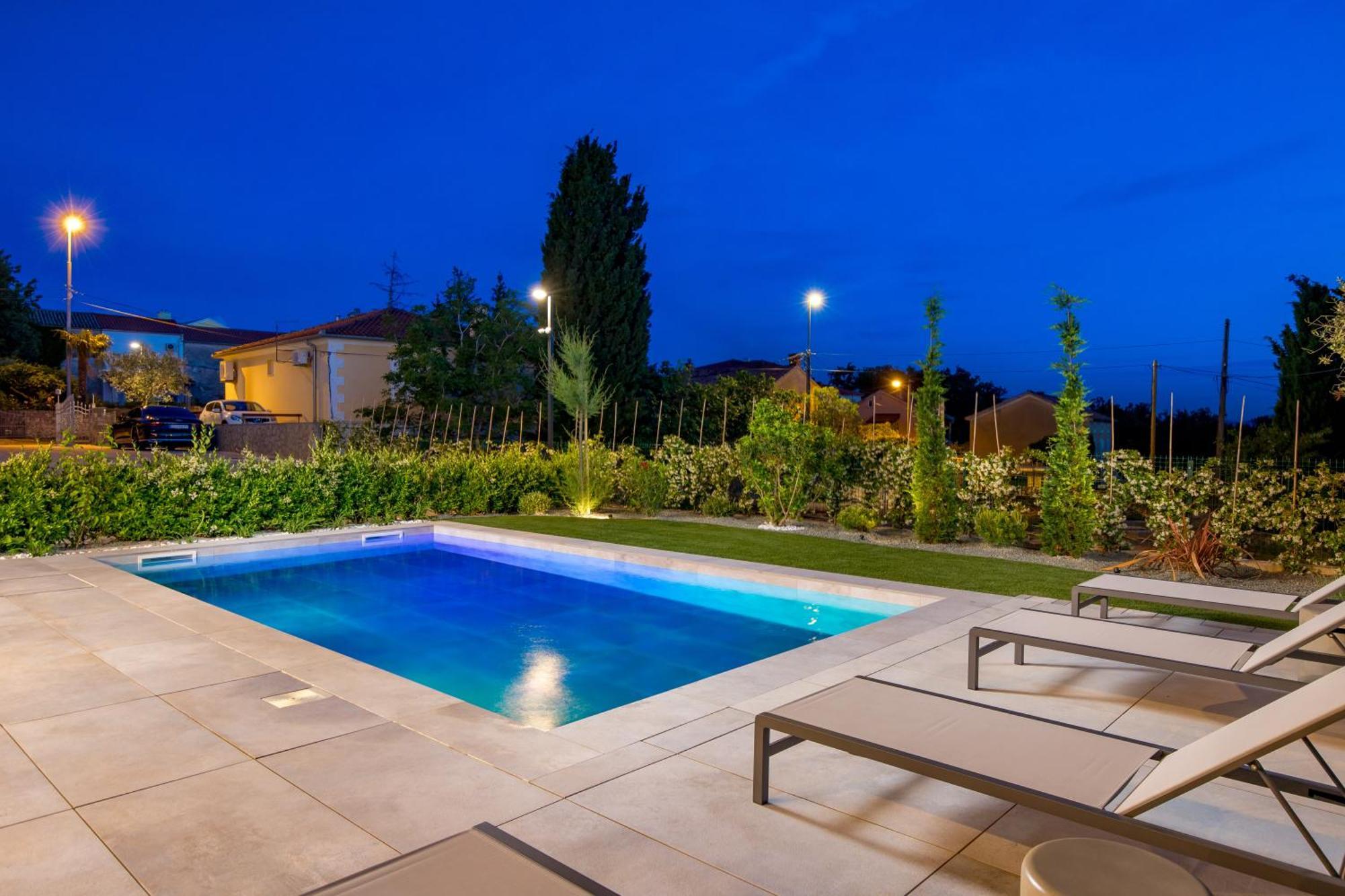 Apartmani Vila Mara M 1 Heated Pool Omišalj Екстериор снимка